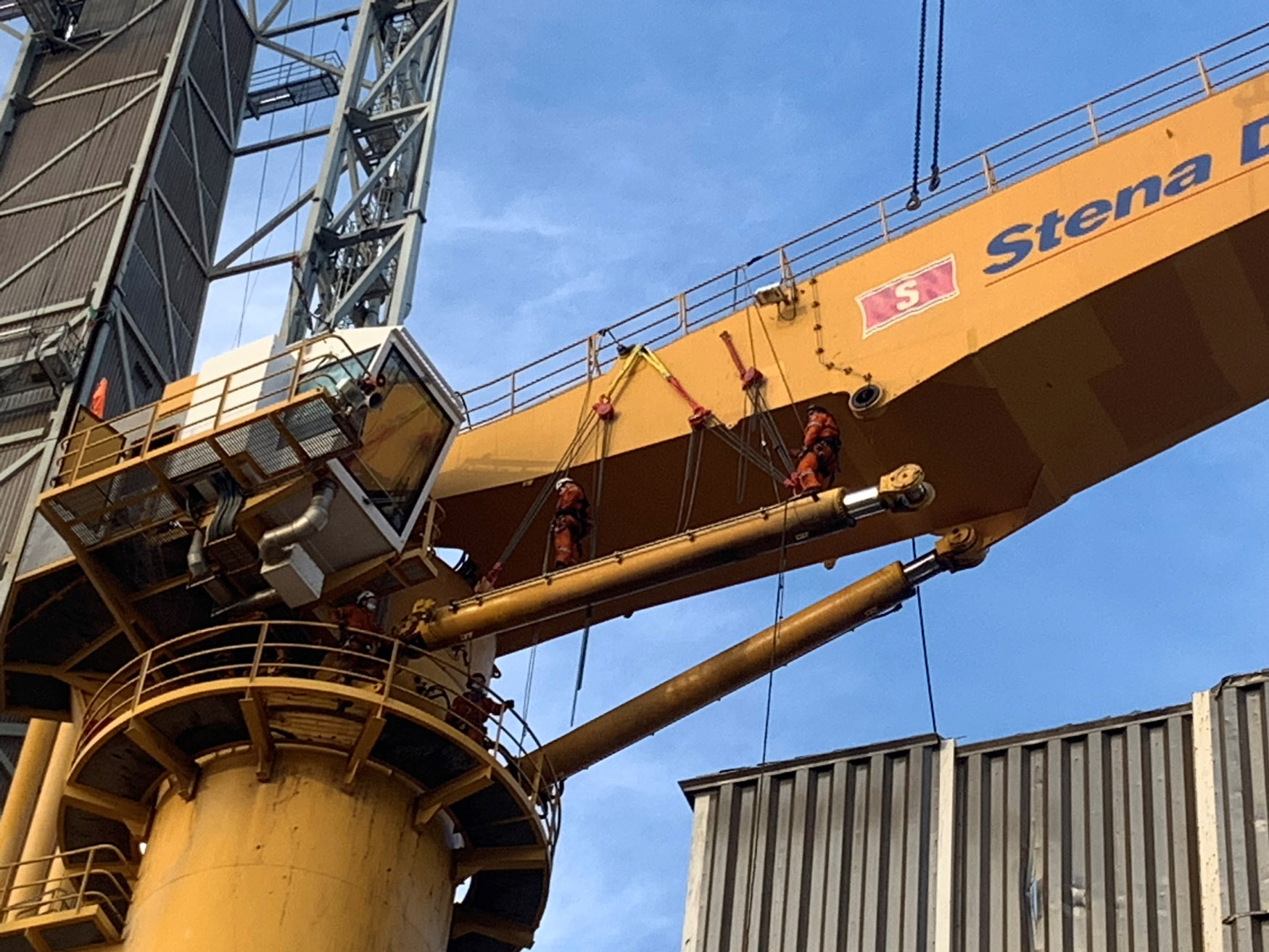 AquaTerra personnel conducting a special periodic survey working at height on the Stena IceMAX